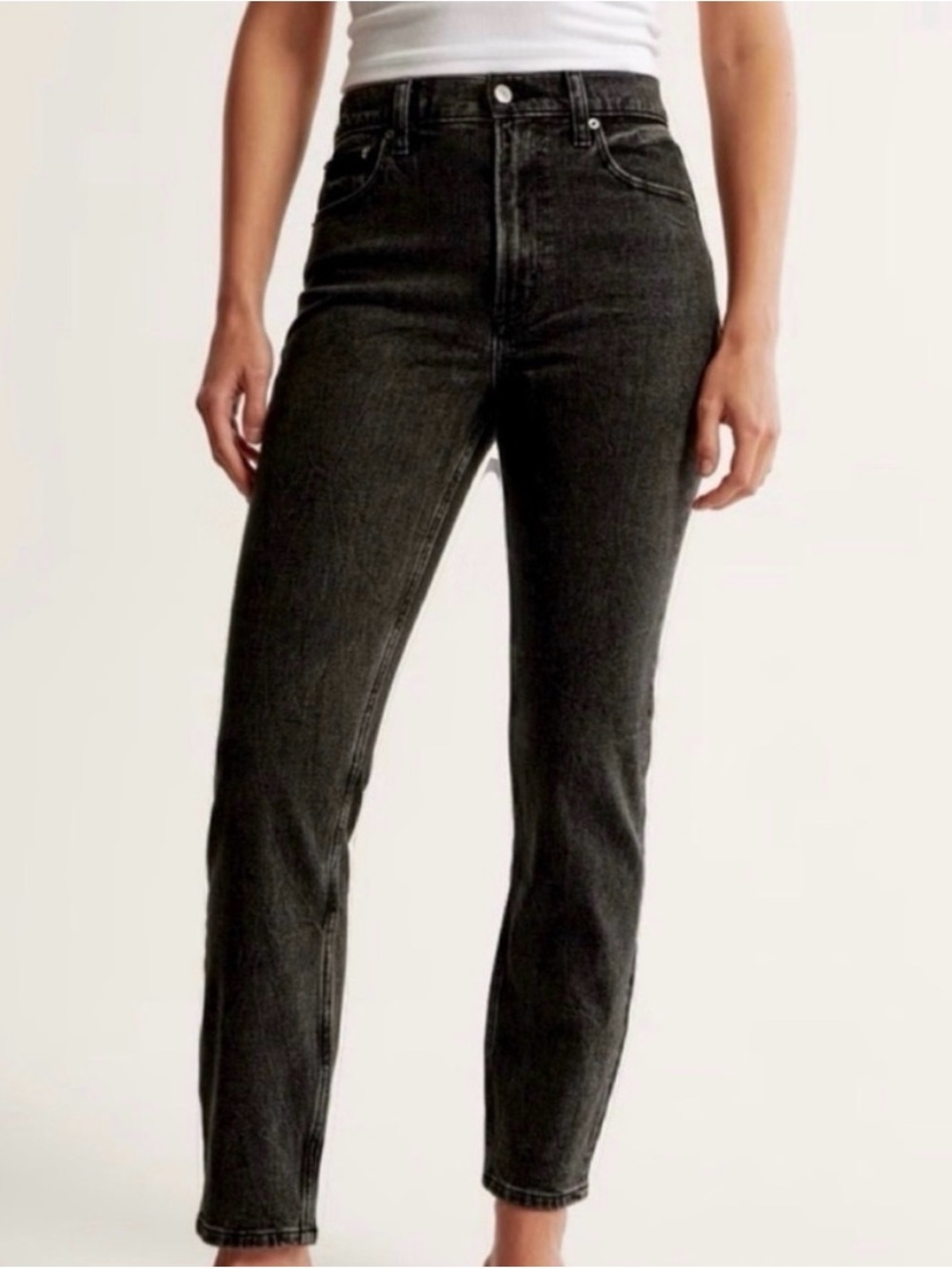 Abercrombie & Fitch High-Rise The Mom Jeans Black Wash 34/18R